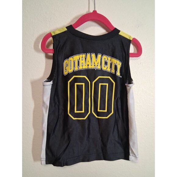 Batman 2 Piece Outfit Athletic Basketball Play Boys Size 2T - Picture 3 of 11